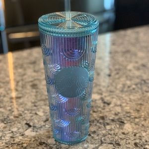 Starbucks Spring 2022 Iridescent Mermaid Tumbler - Venti - NEW